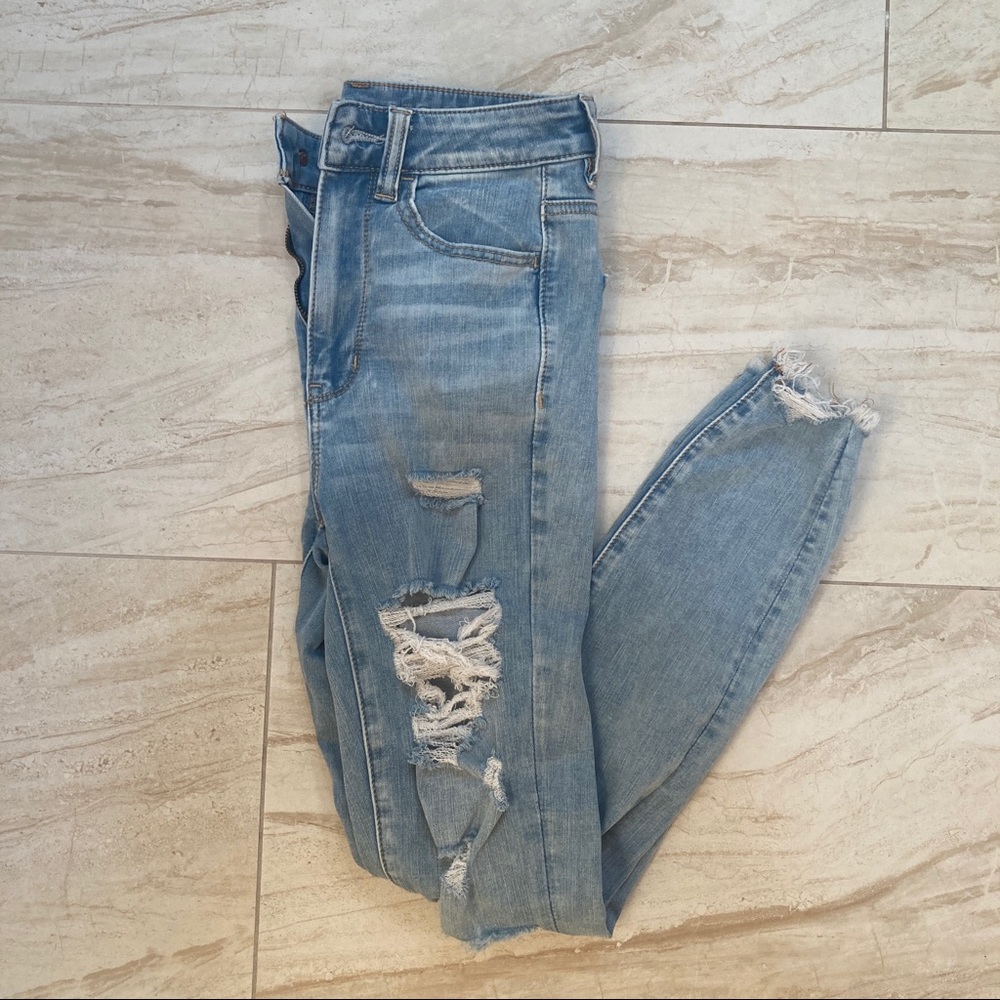 American Eagle Highest Rise Ripped Jean Jegging